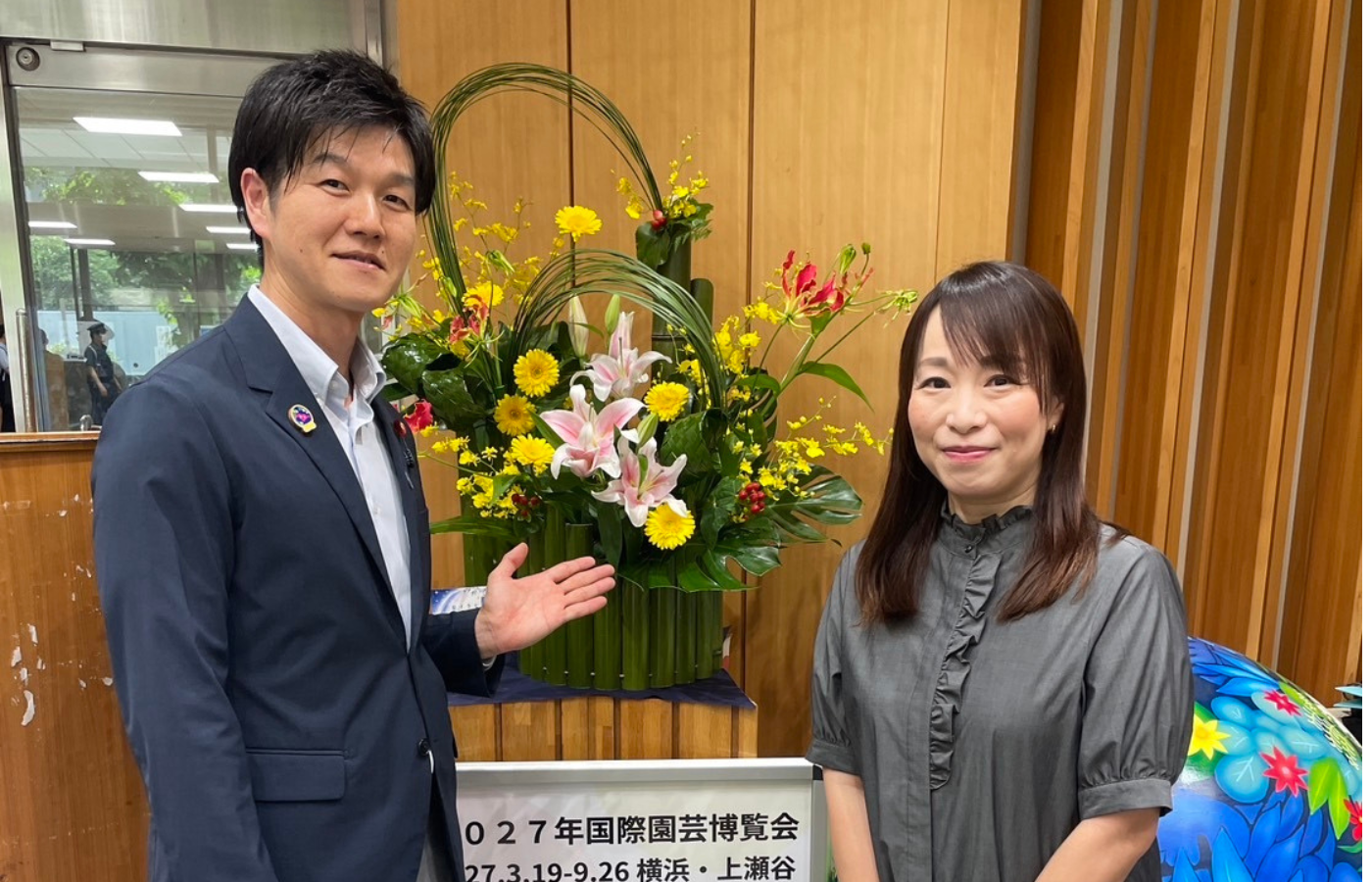 【6月29日の週】農林水産省　正面玄関フラワーアレンジメント